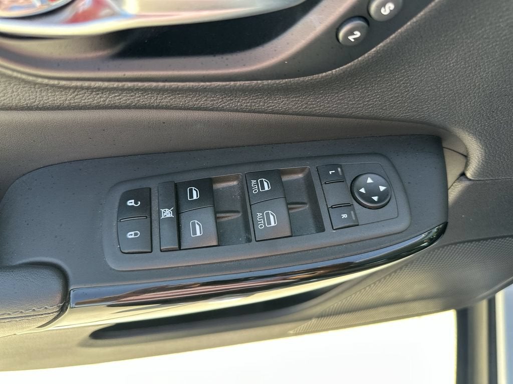 2023 Jeep Cherokee Altitude Lux 4x4