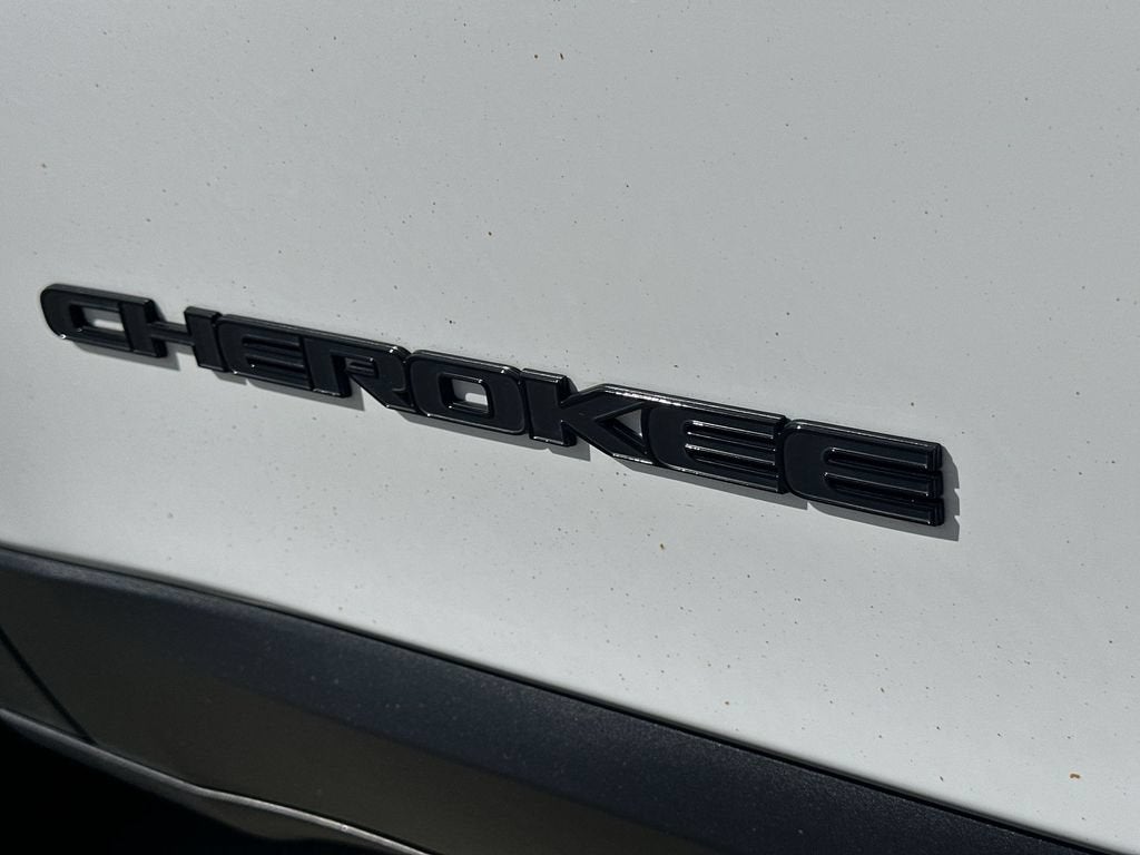 2023 Jeep Cherokee Altitude Lux 4x4