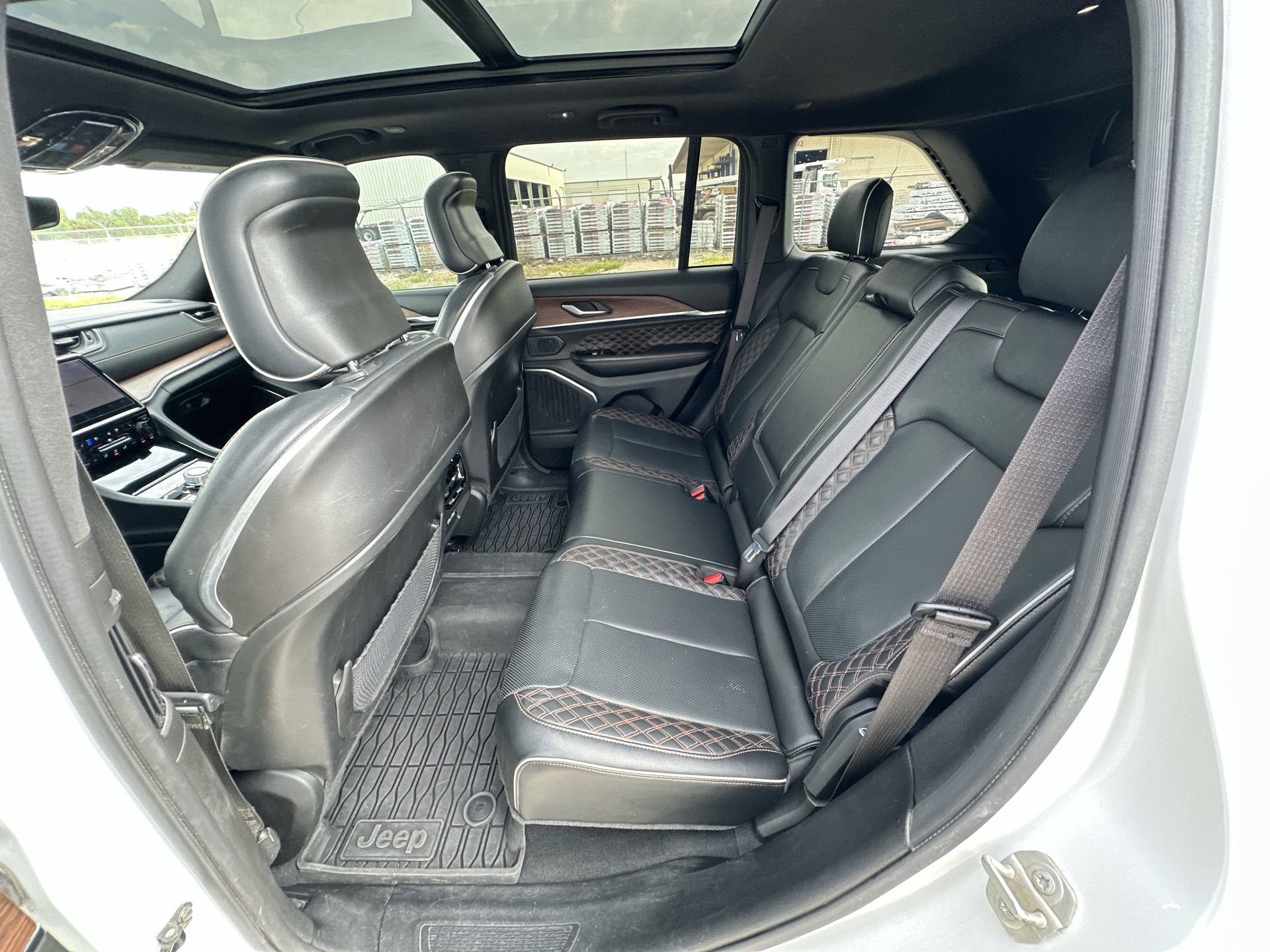 2023 Jeep Grand Cherokee Summit