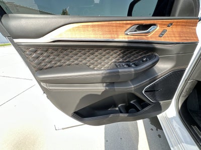 2025 Jeep Grand Cherokee Summit Reserve 4x4
