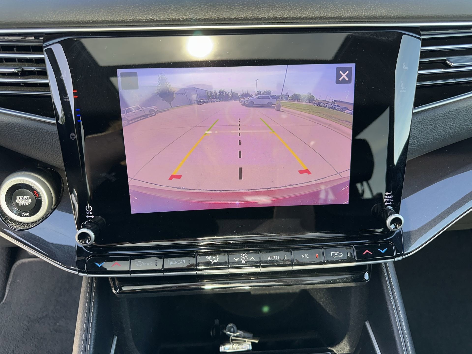 2024 Jeep Wagoneer Base