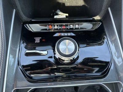 2024 Jeep Wagoneer Base