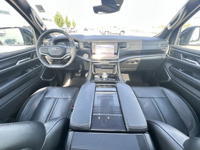 2024 Jeep Wagoneer Base