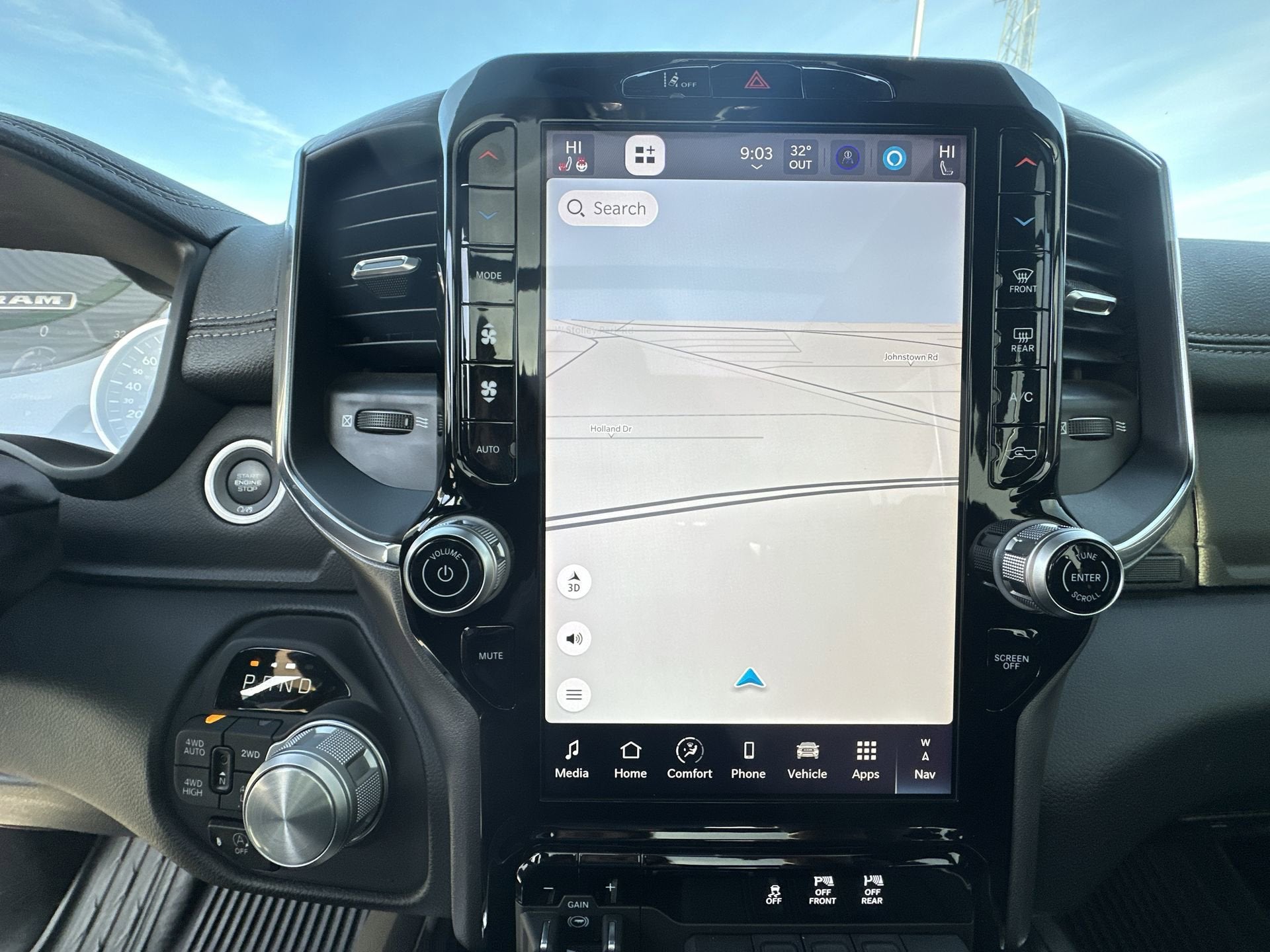 2025 RAM 1500 Laramie