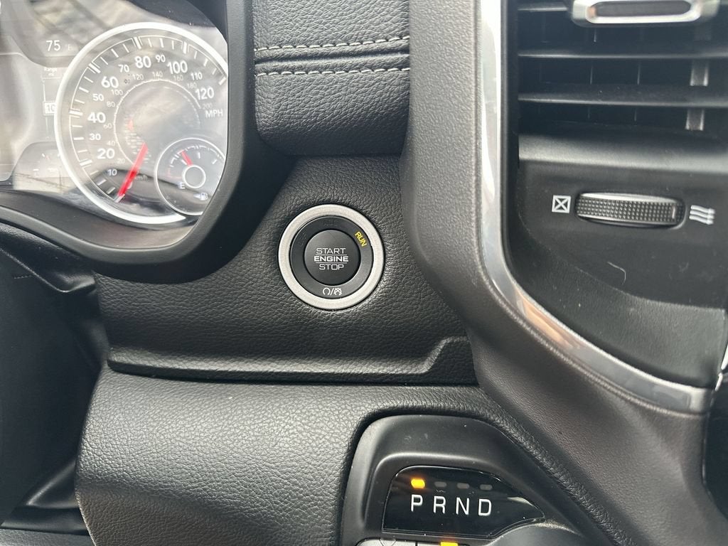 2023 RAM 1500 Laramie Crew Cab 4x4 5'7" Box