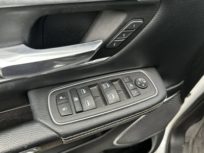 2023 RAM 1500 Laramie Crew Cab 4x4 5'7" Box