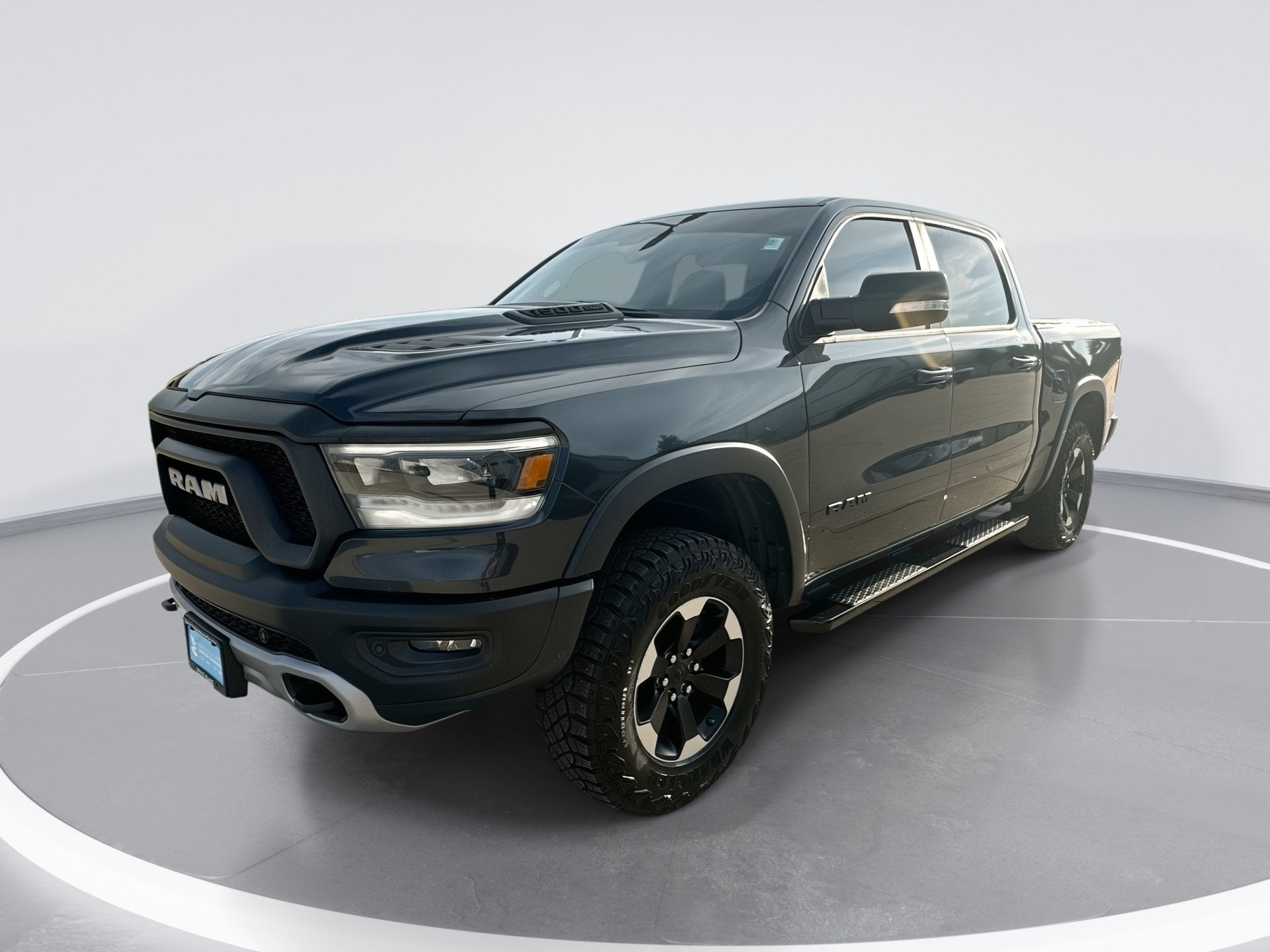 2020 RAM 1500 Rebel Crew Cab 4x4 5'7" Box