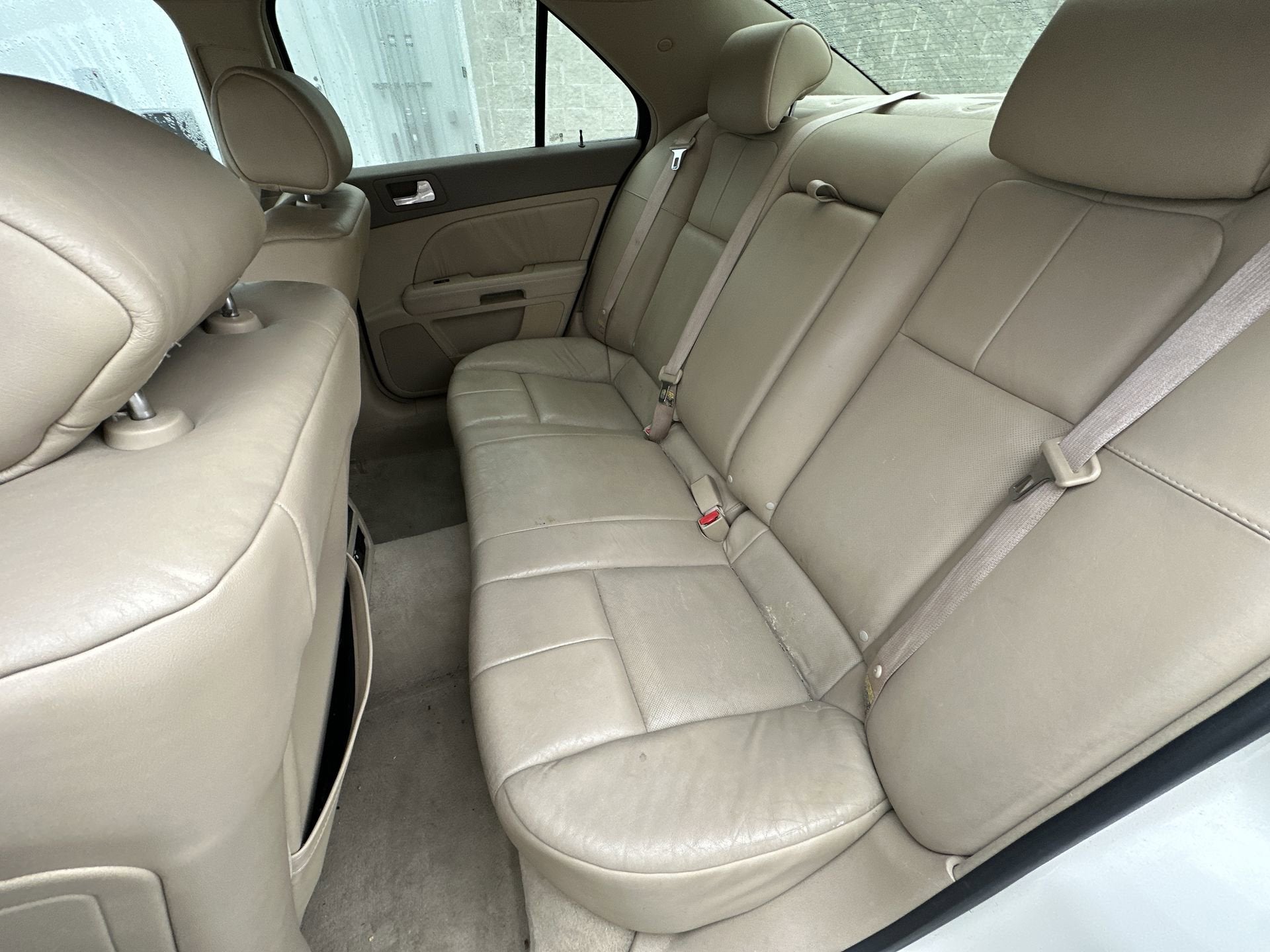 2005 Cadillac STS Base