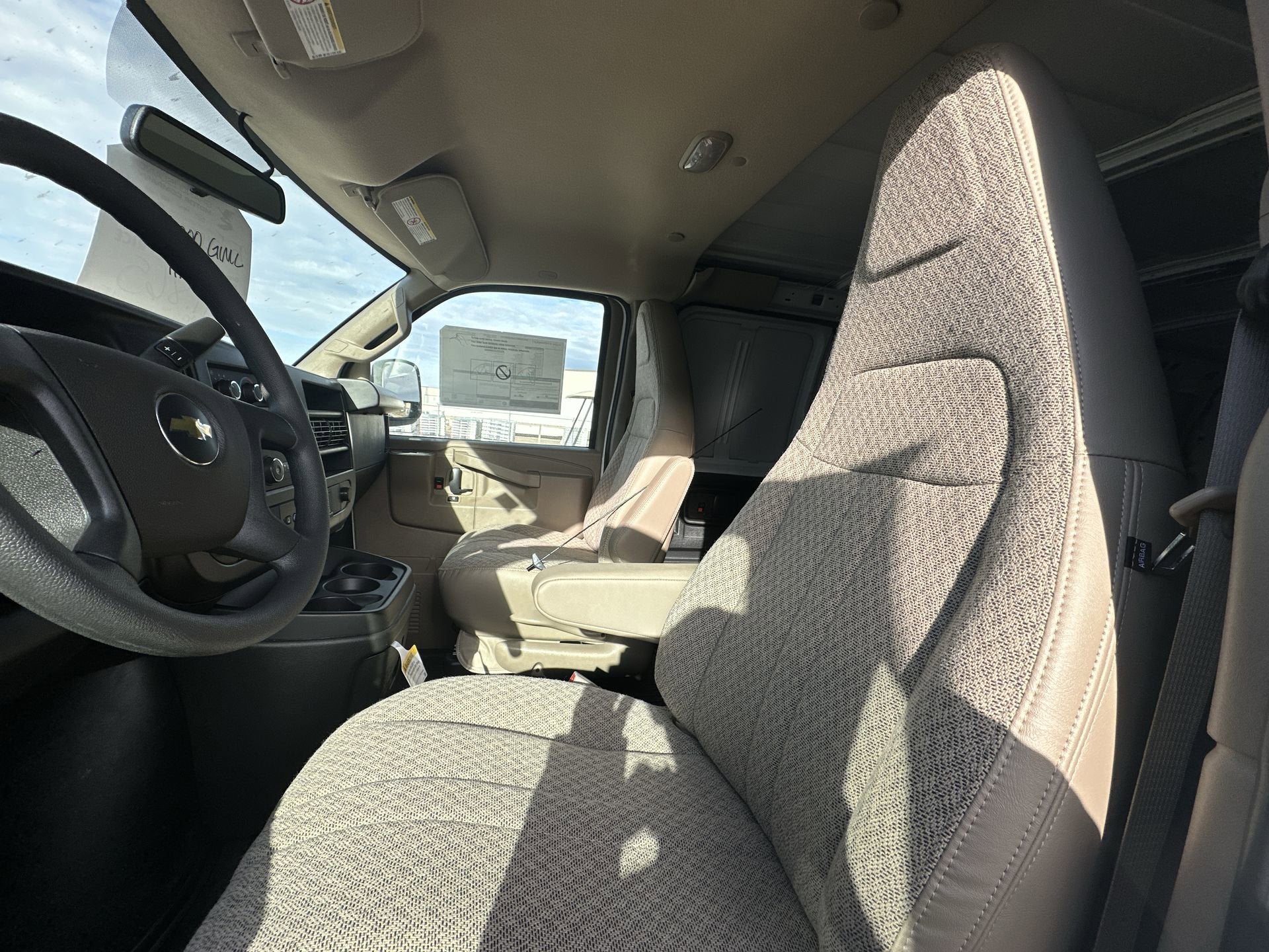 2025 Chevrolet Express Cargo 2500 WT