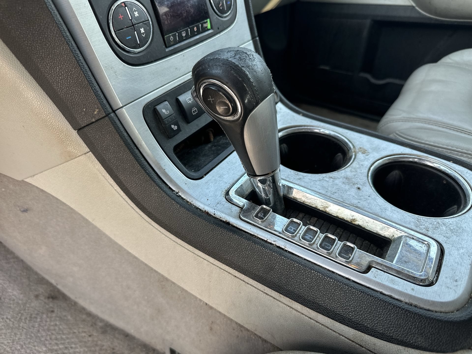 2008 GMC Acadia SLT2