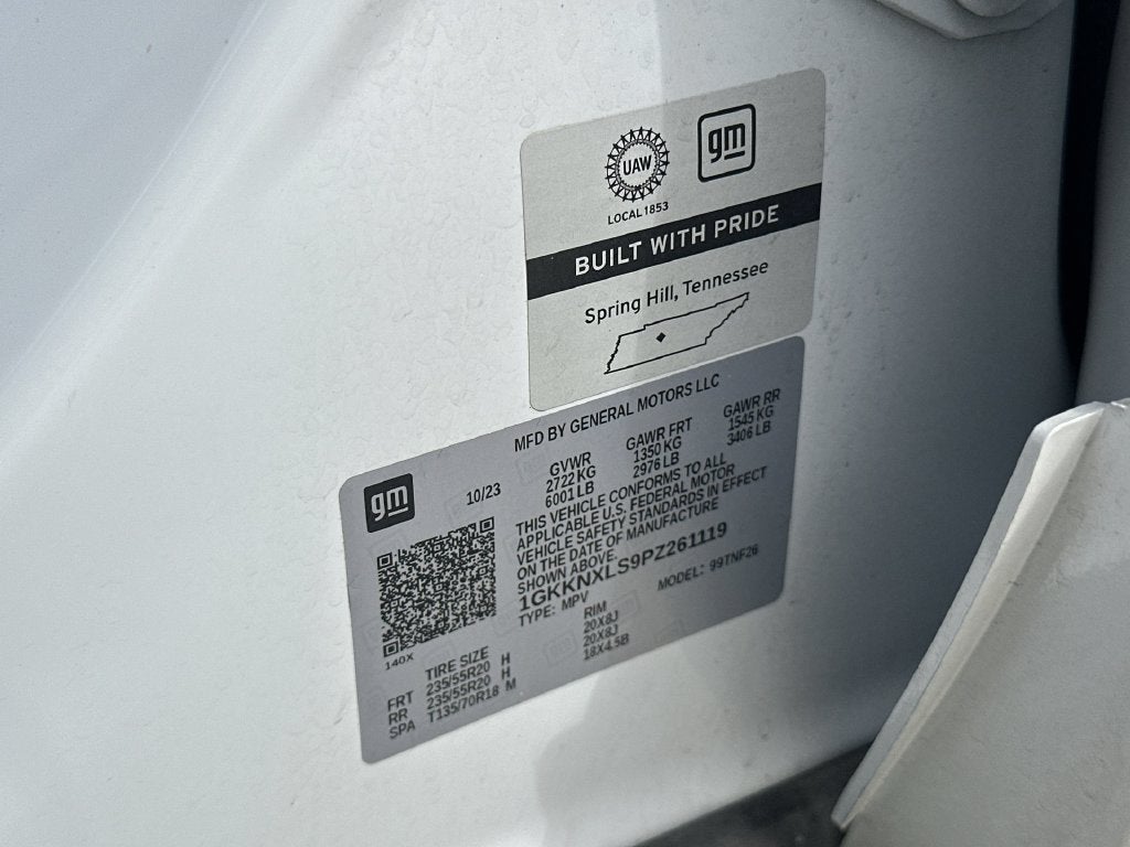 2023 GMC Acadia Denali