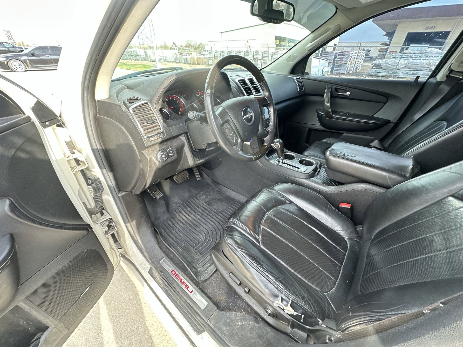 2011 GMC Acadia Denali