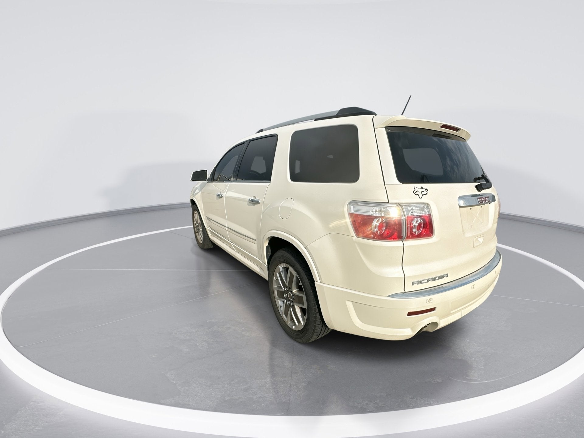 2011 GMC Acadia Denali