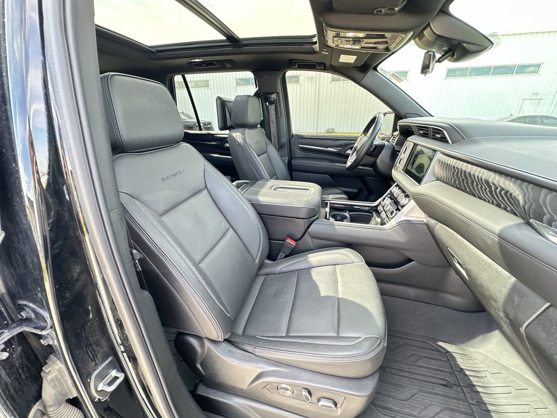 2024 GMC Yukon Denali