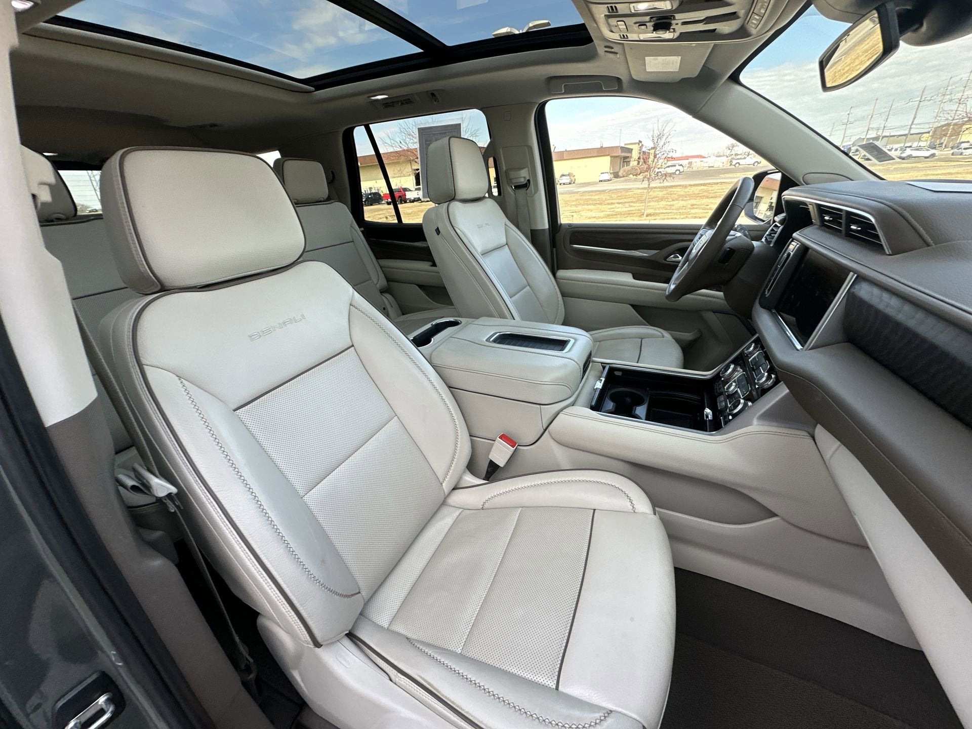 2023 GMC Yukon Denali