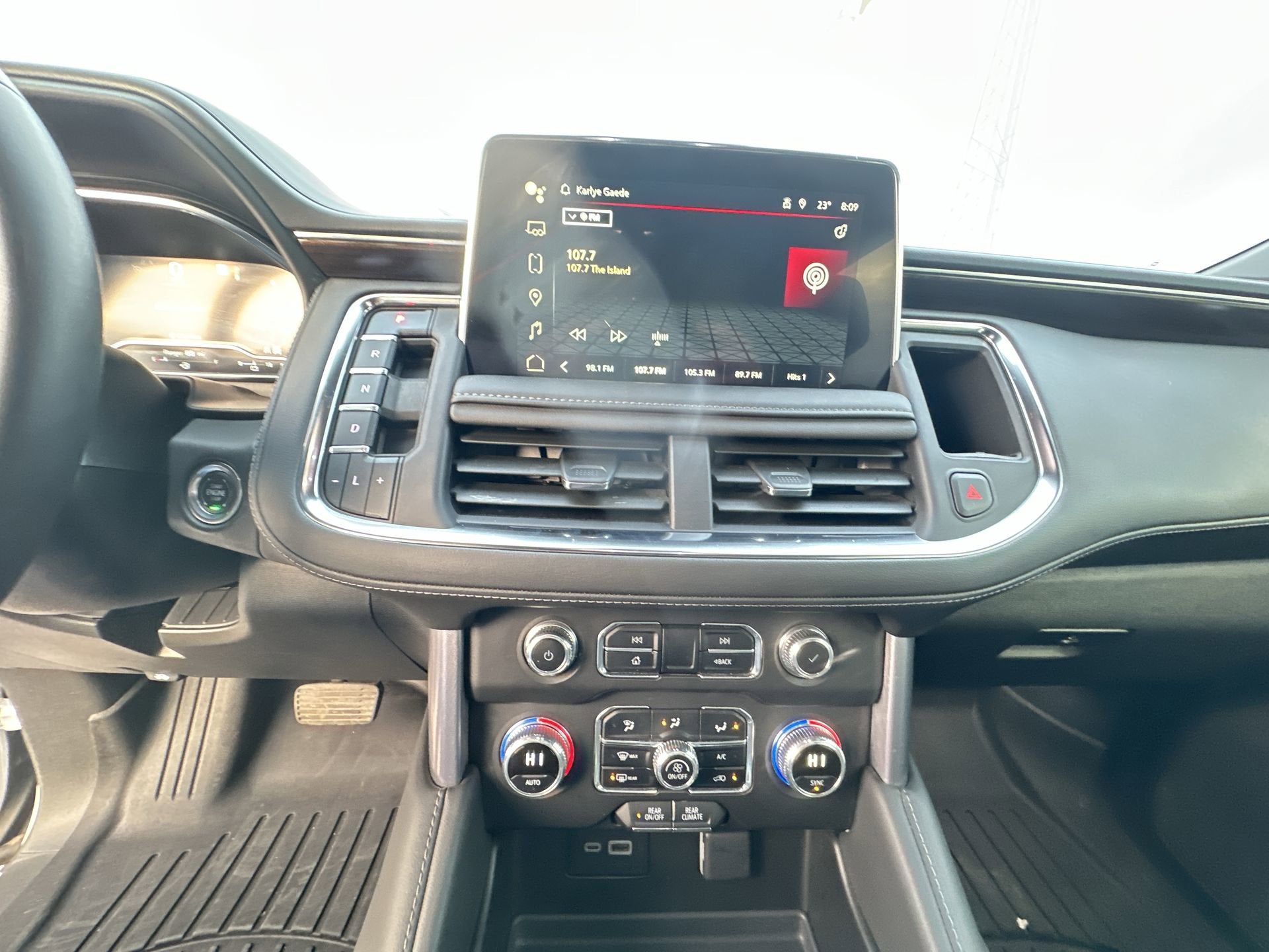 2024 GMC Yukon XL SLE