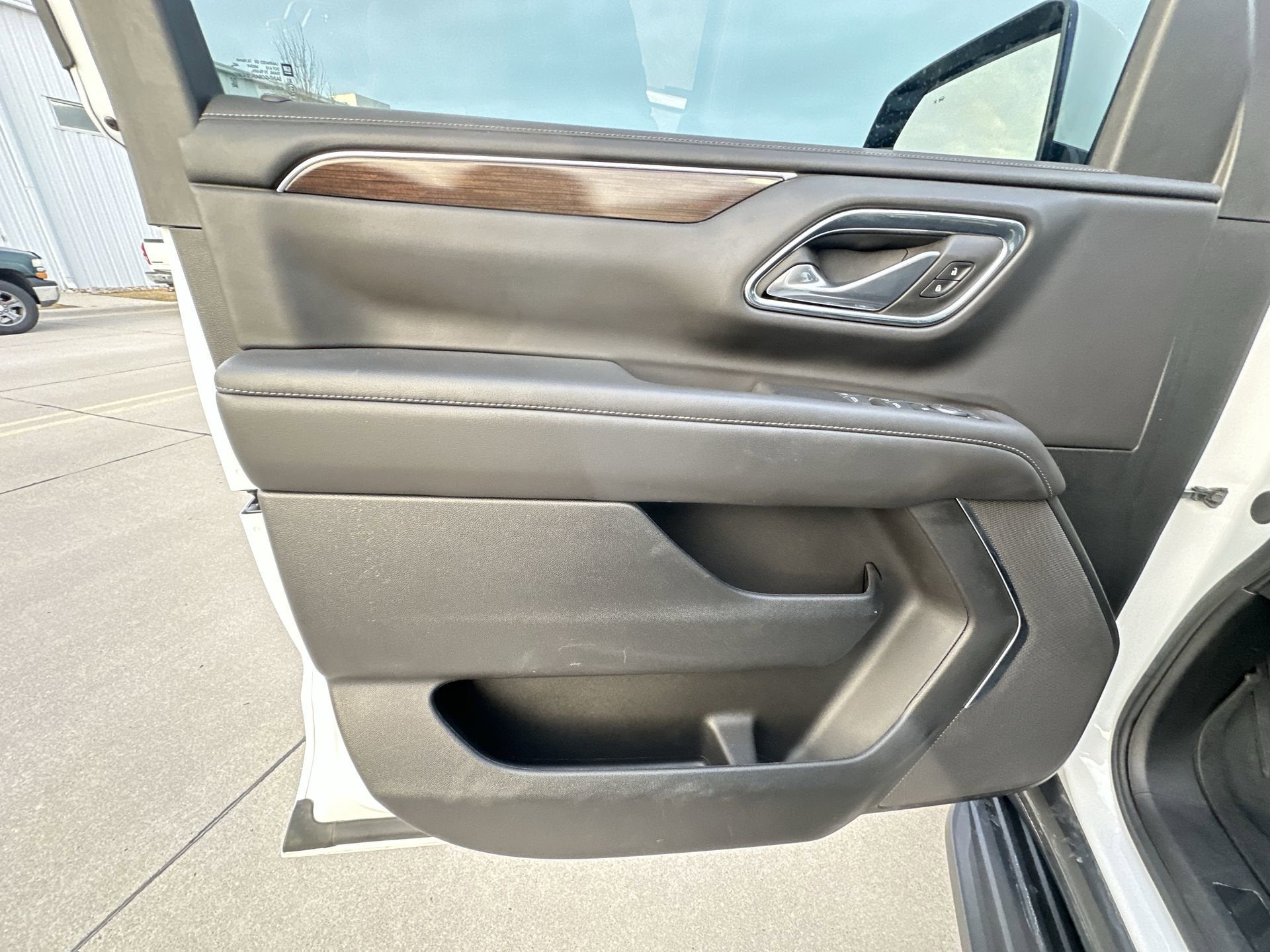2024 GMC Yukon XL SLE