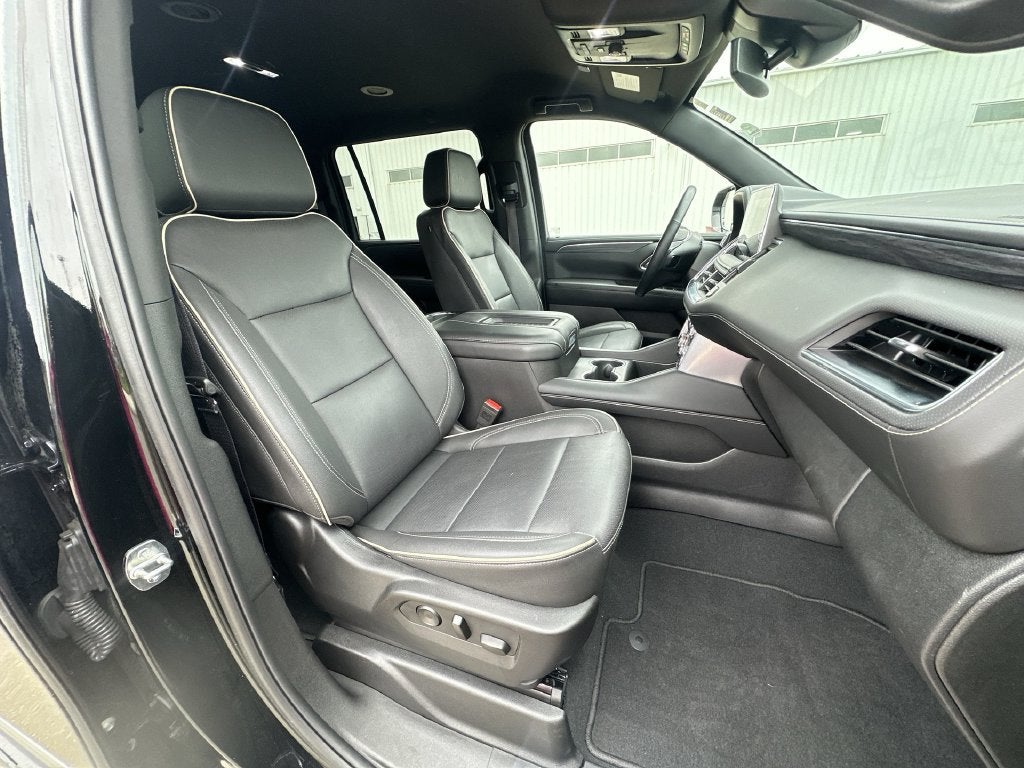 2024 GMC Yukon XL SLT