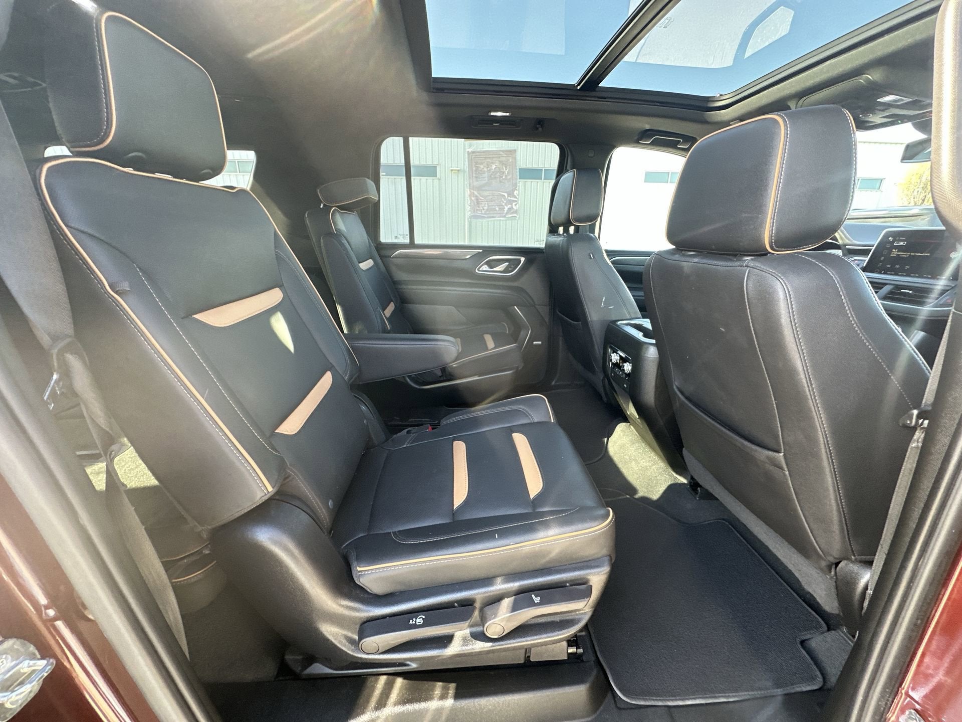 2023 GMC Yukon XL AT4