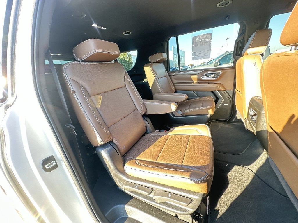 2024 Chevrolet Suburban High Country