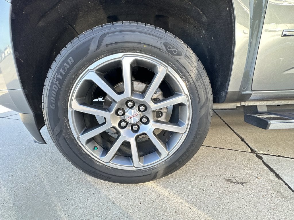 2022 GMC Canyon 4WD Denali