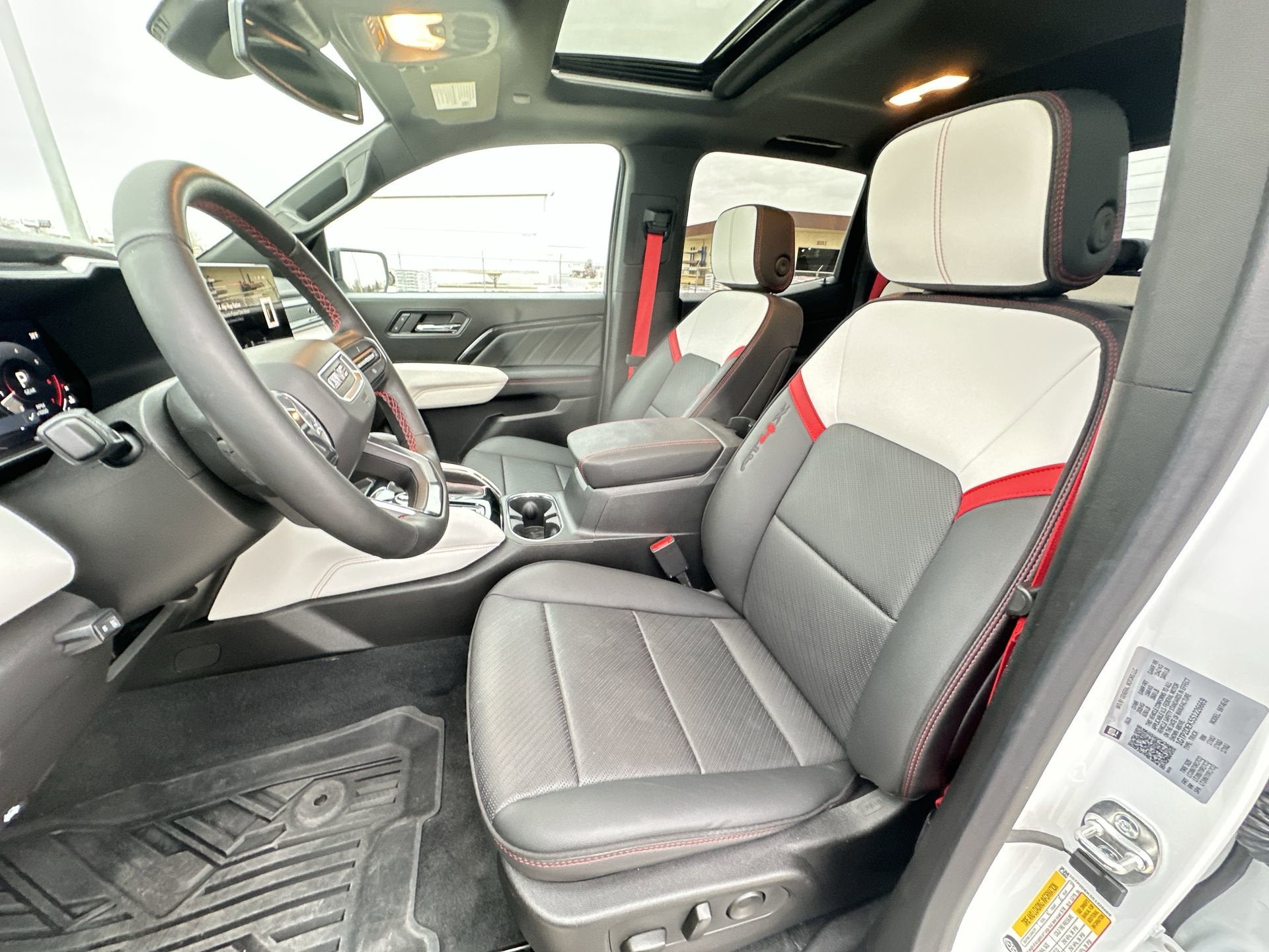 2025 GMC Canyon AT4