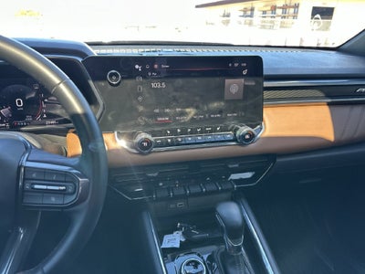 2023 GMC Canyon 4WD AT4