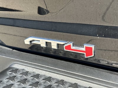 2023 GMC Canyon 4WD AT4