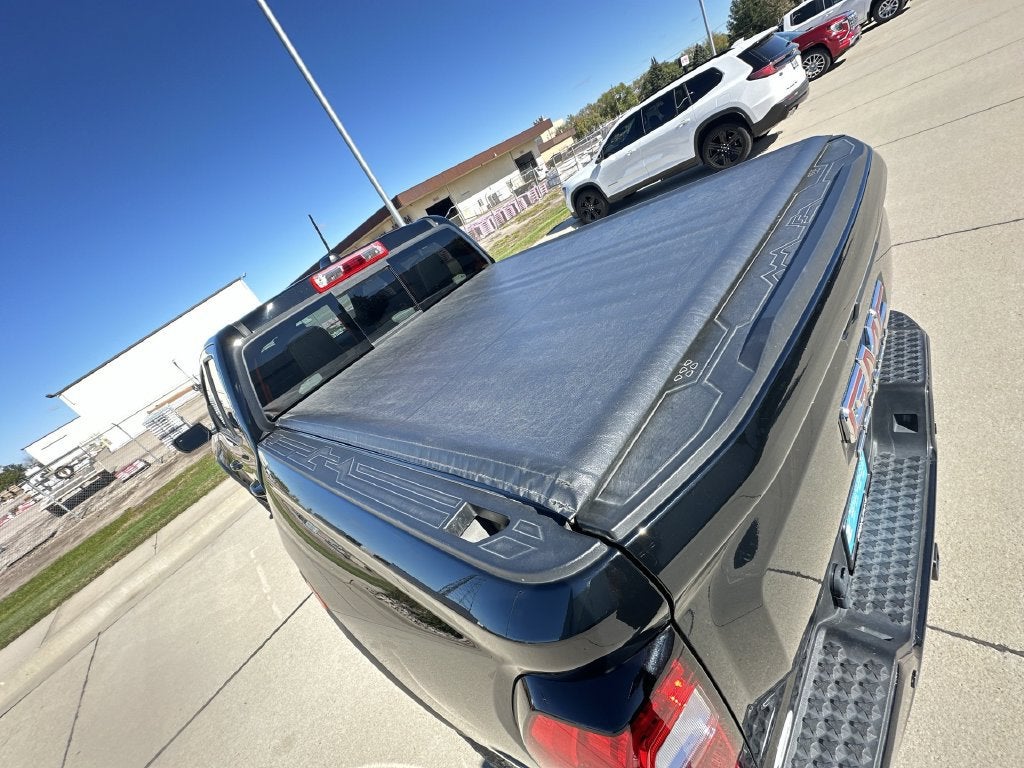 2023 GMC Canyon 4WD AT4