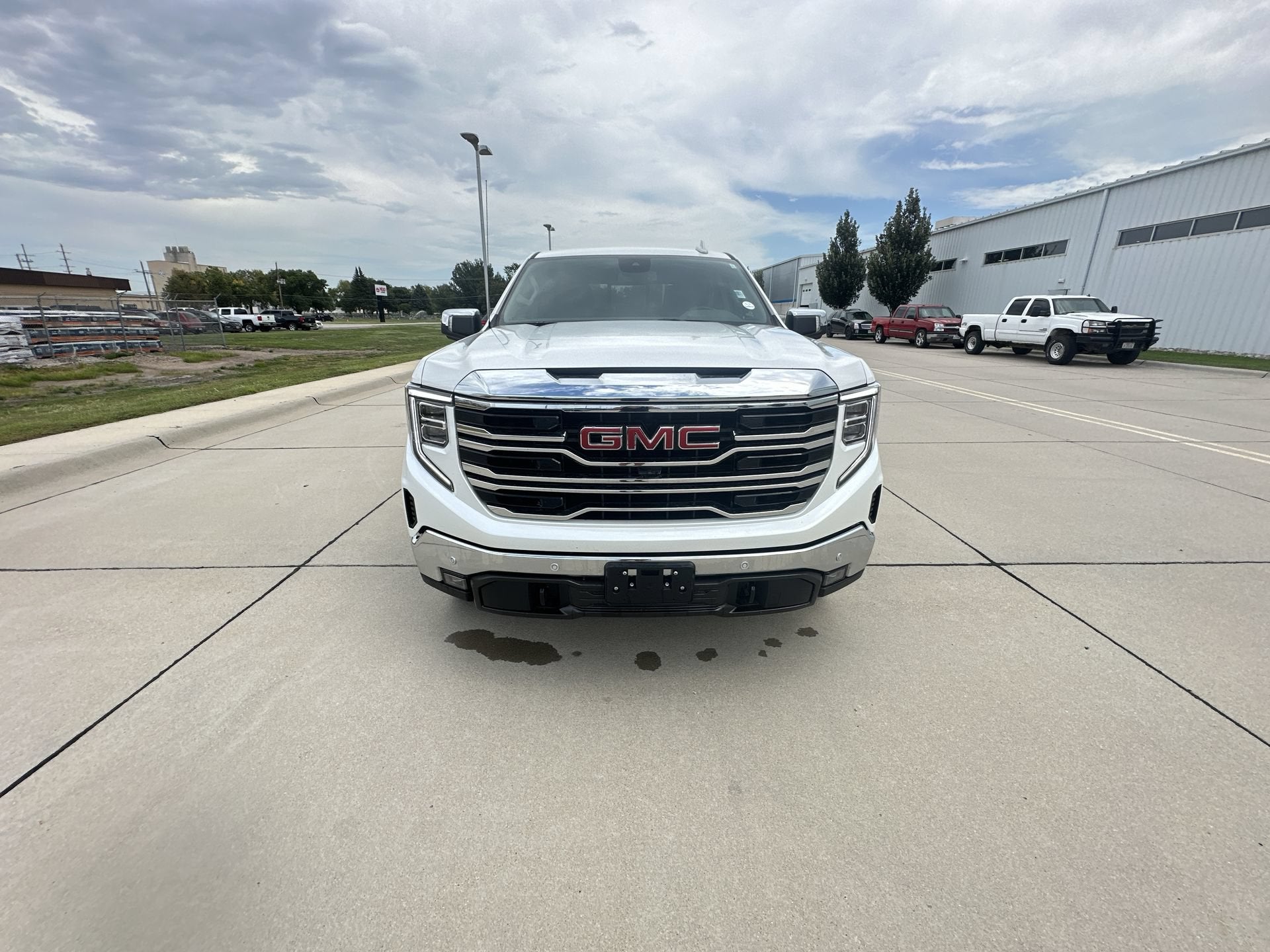 2024 GMC Sierra 1500 SLT