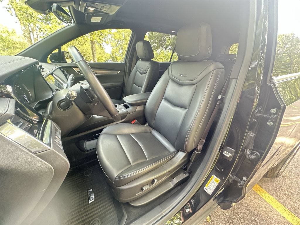2024 Cadillac XT6 Luxury