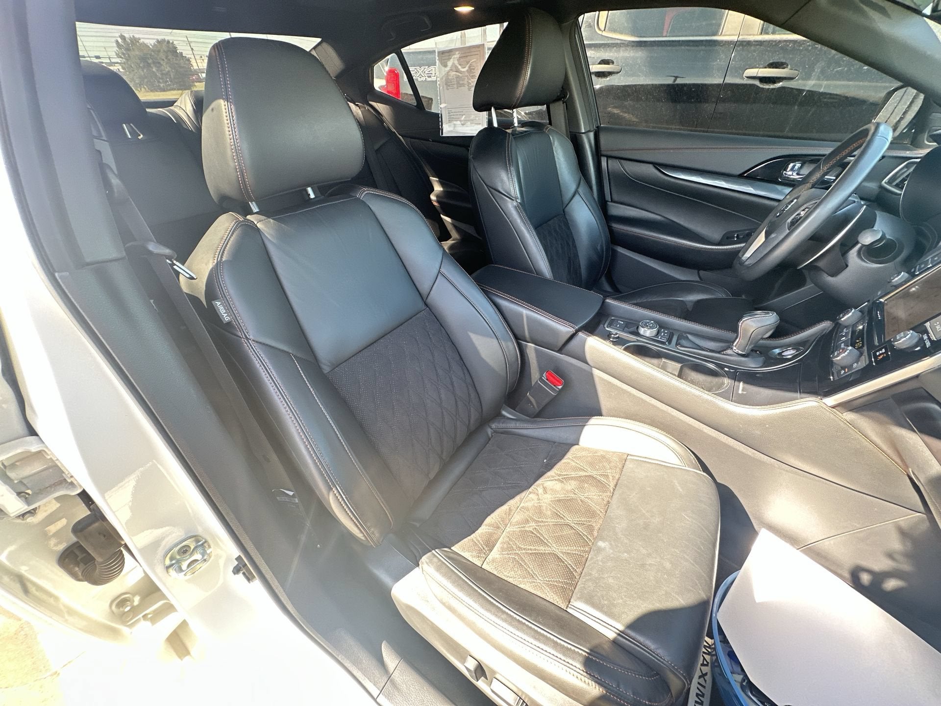 2022 Nissan Maxima SR Xtronic CVT