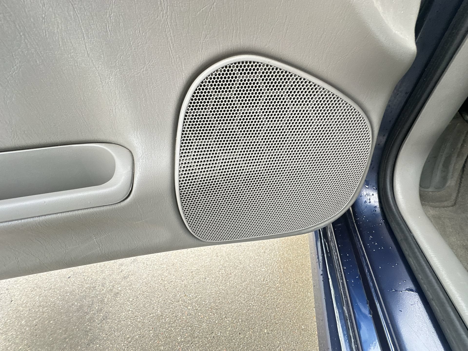 2000 Chevrolet Impala LS