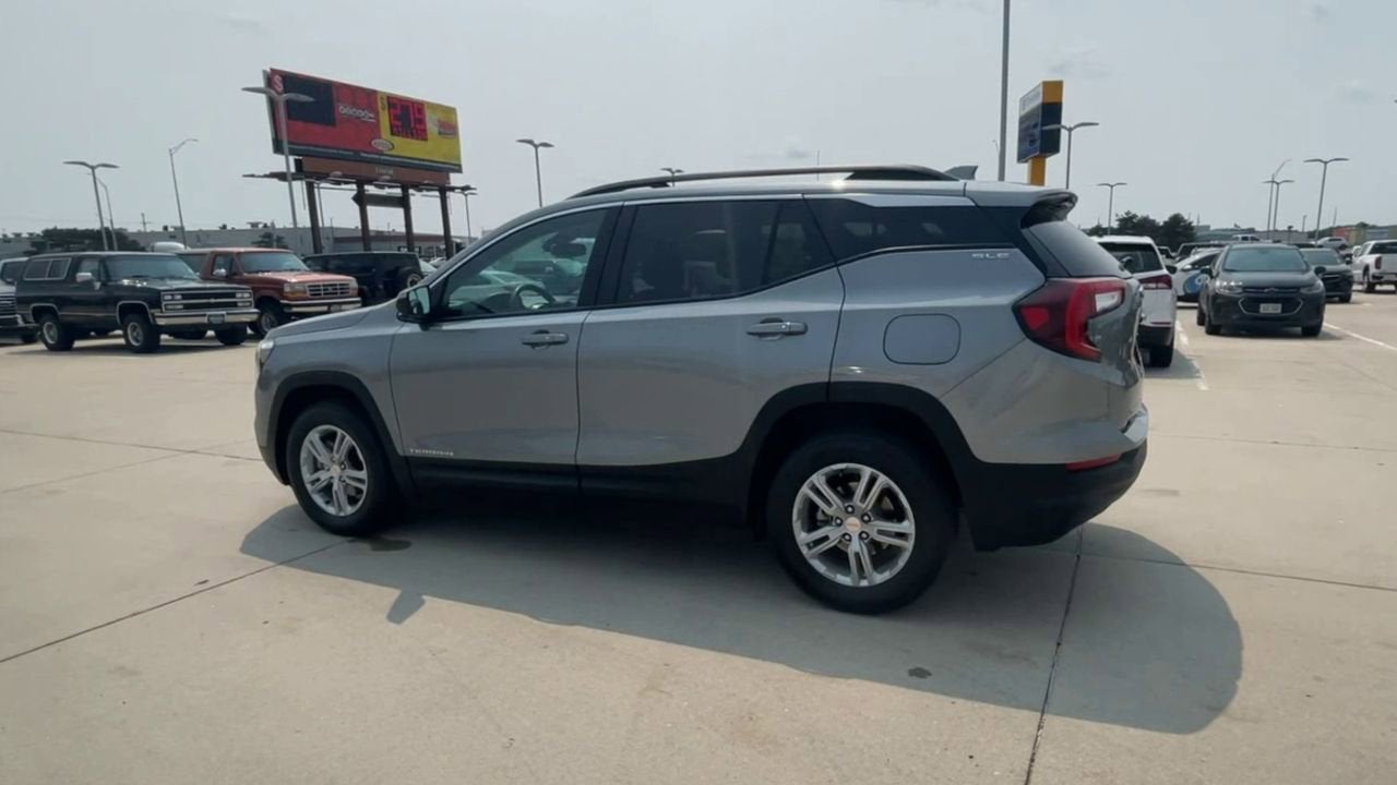 2023 GMC Terrain SLE