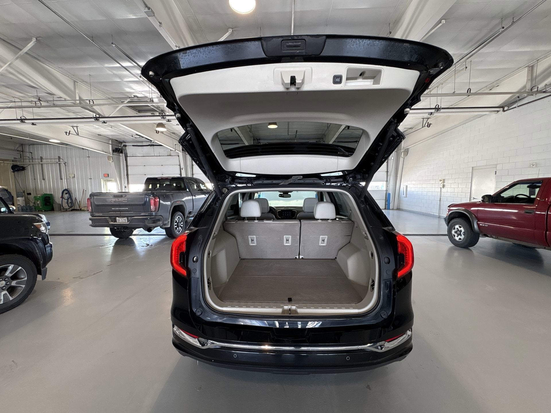 2023 GMC Terrain Denali