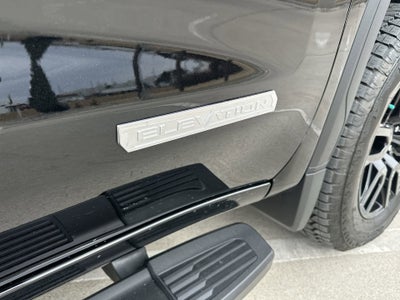 2025 GMC Sierra 1500 Elevation