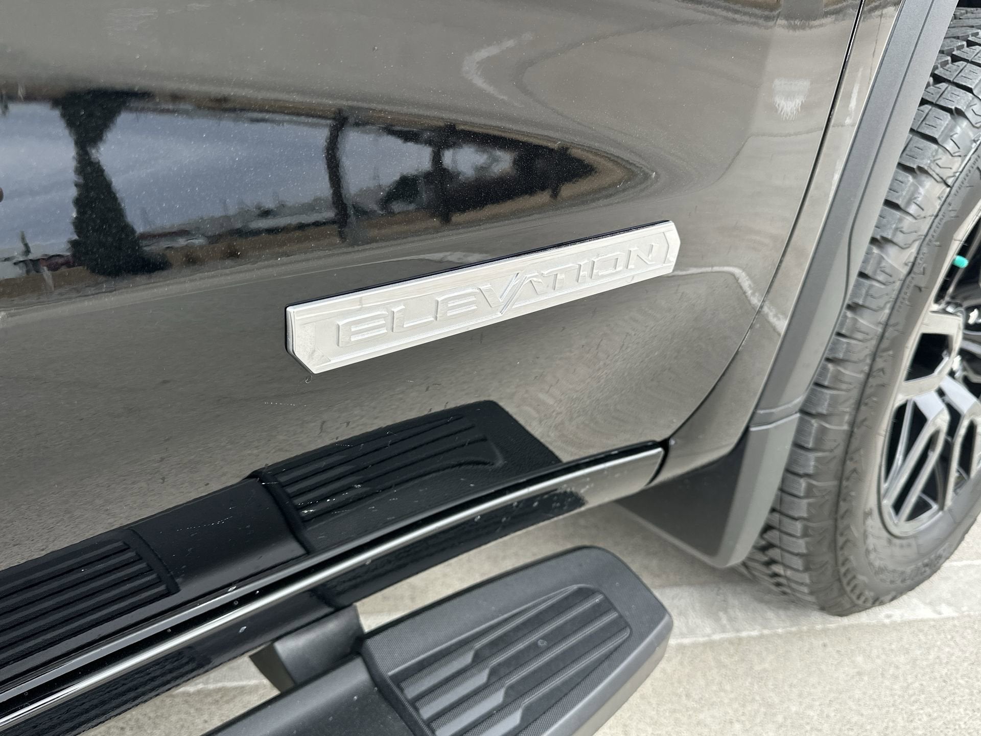 2025 GMC Sierra 1500 Elevation