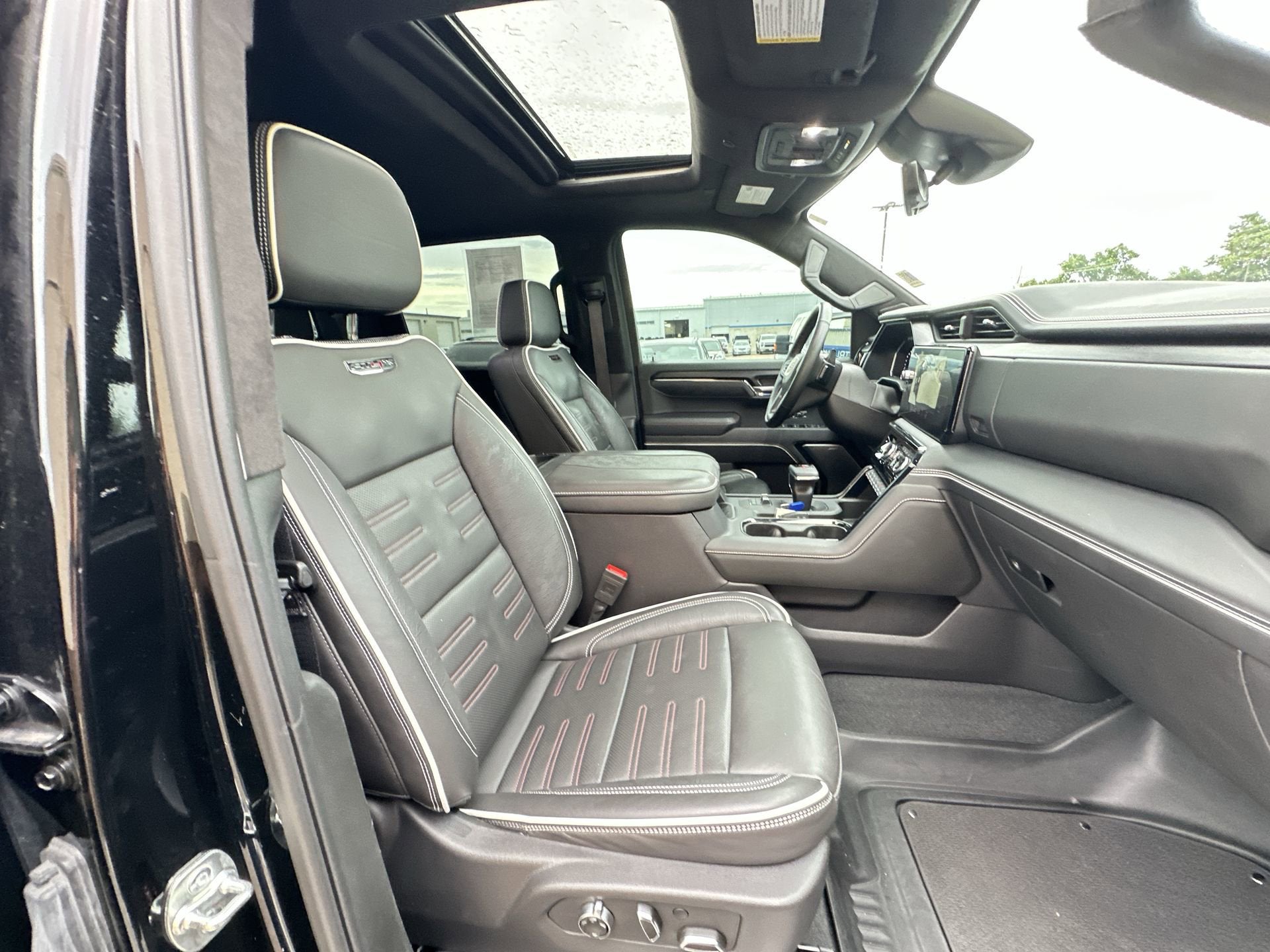 2025 GMC Sierra 1500 AT4X