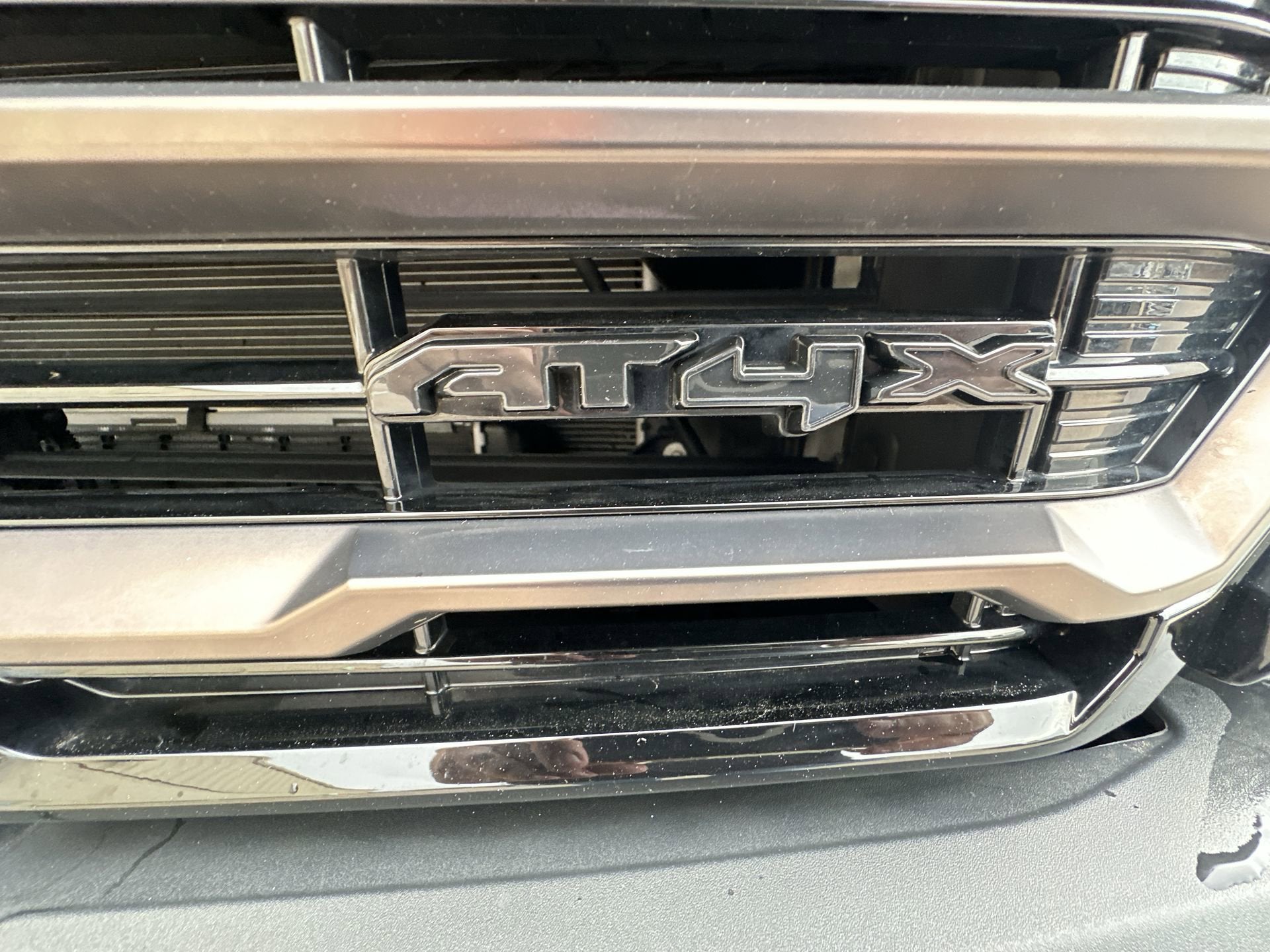 2025 GMC Sierra 1500 AT4X