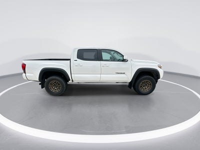 2022 Toyota Tacoma 4WD SR