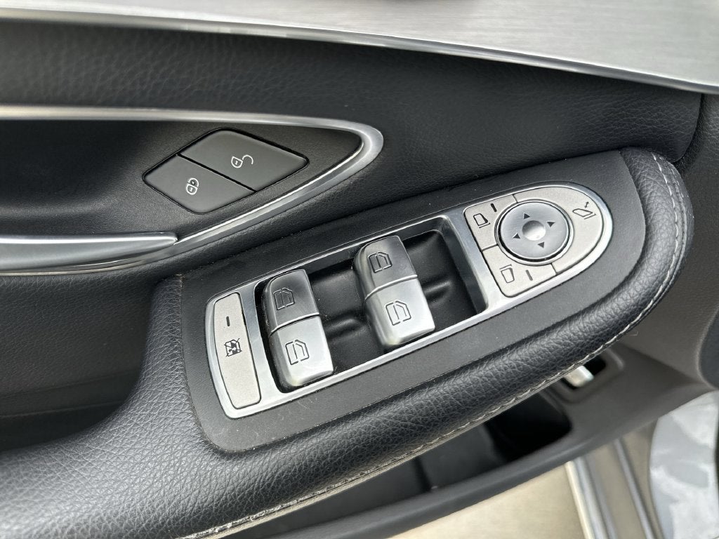 2018 Mercedes-Benz C 300 4MATIC®