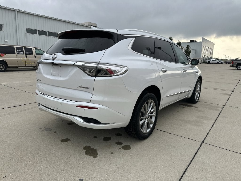 2024 Buick Enclave Avenir