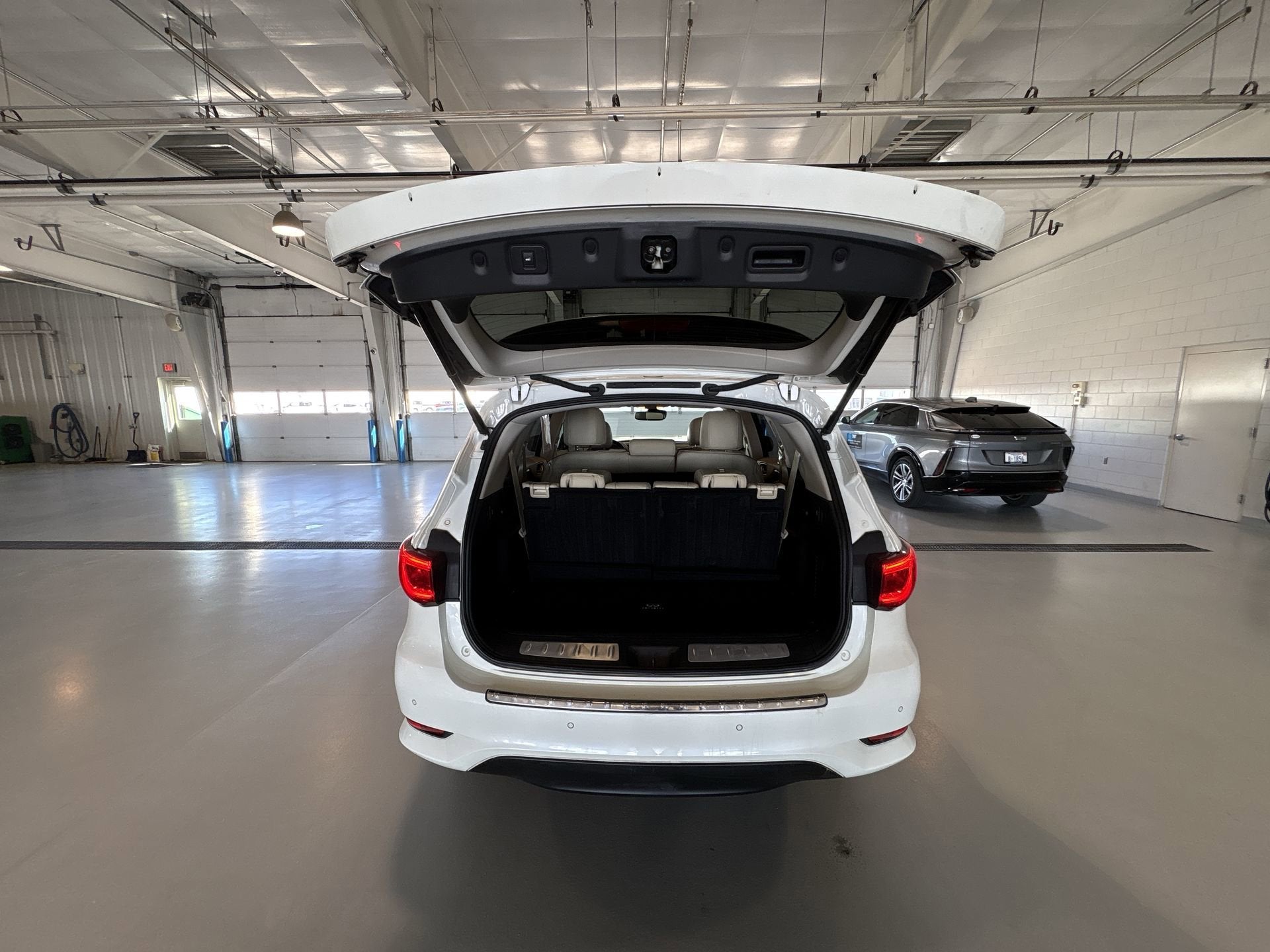 2019 INFINITI QX60 LUXE