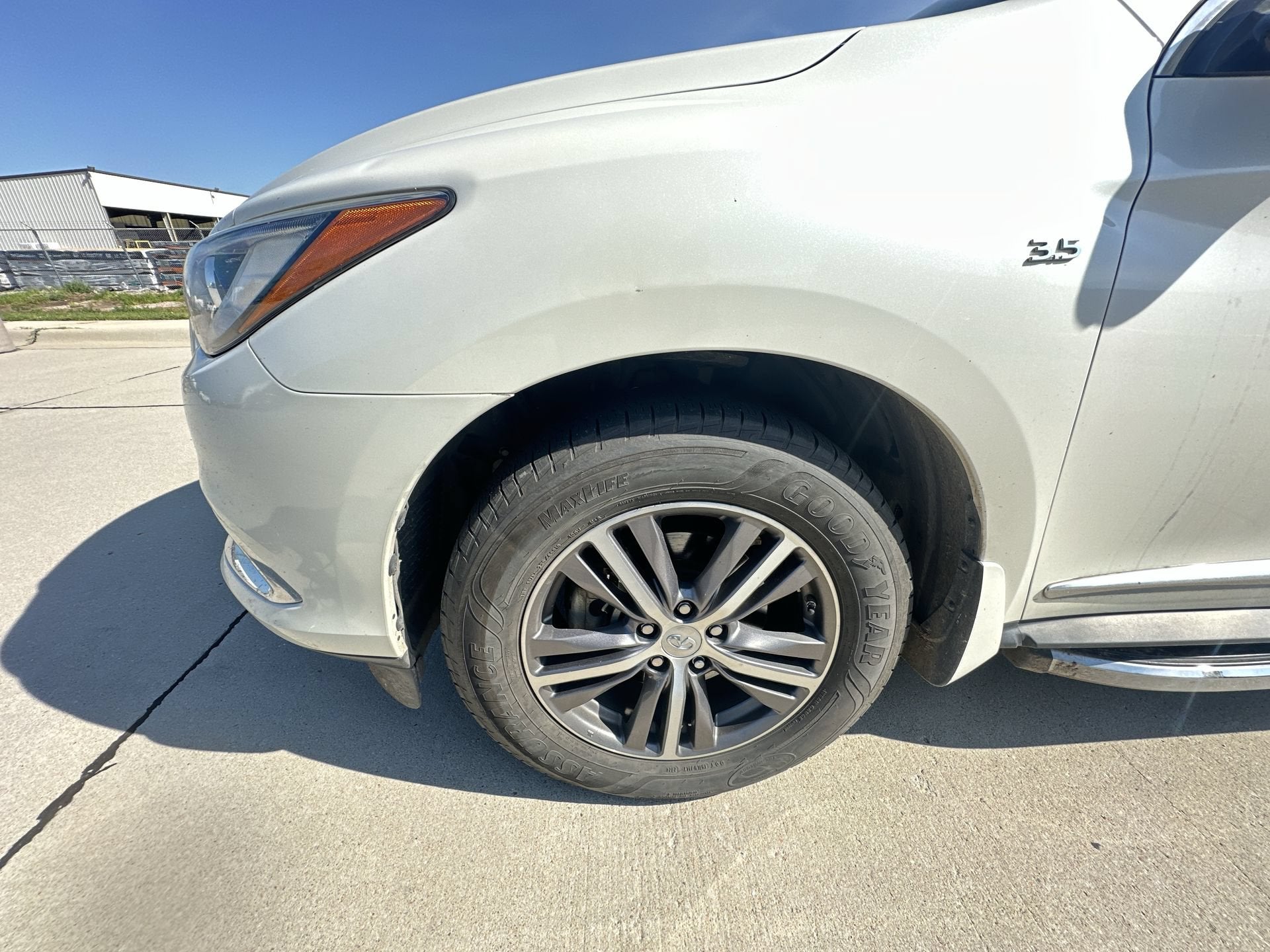 2018 INFINITI QX60 4DR FWD
