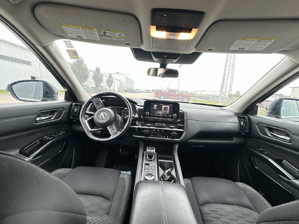 2022 Nissan Pathfinder SV 4WD