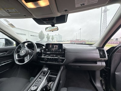 2022 Nissan Pathfinder SV 4WD
