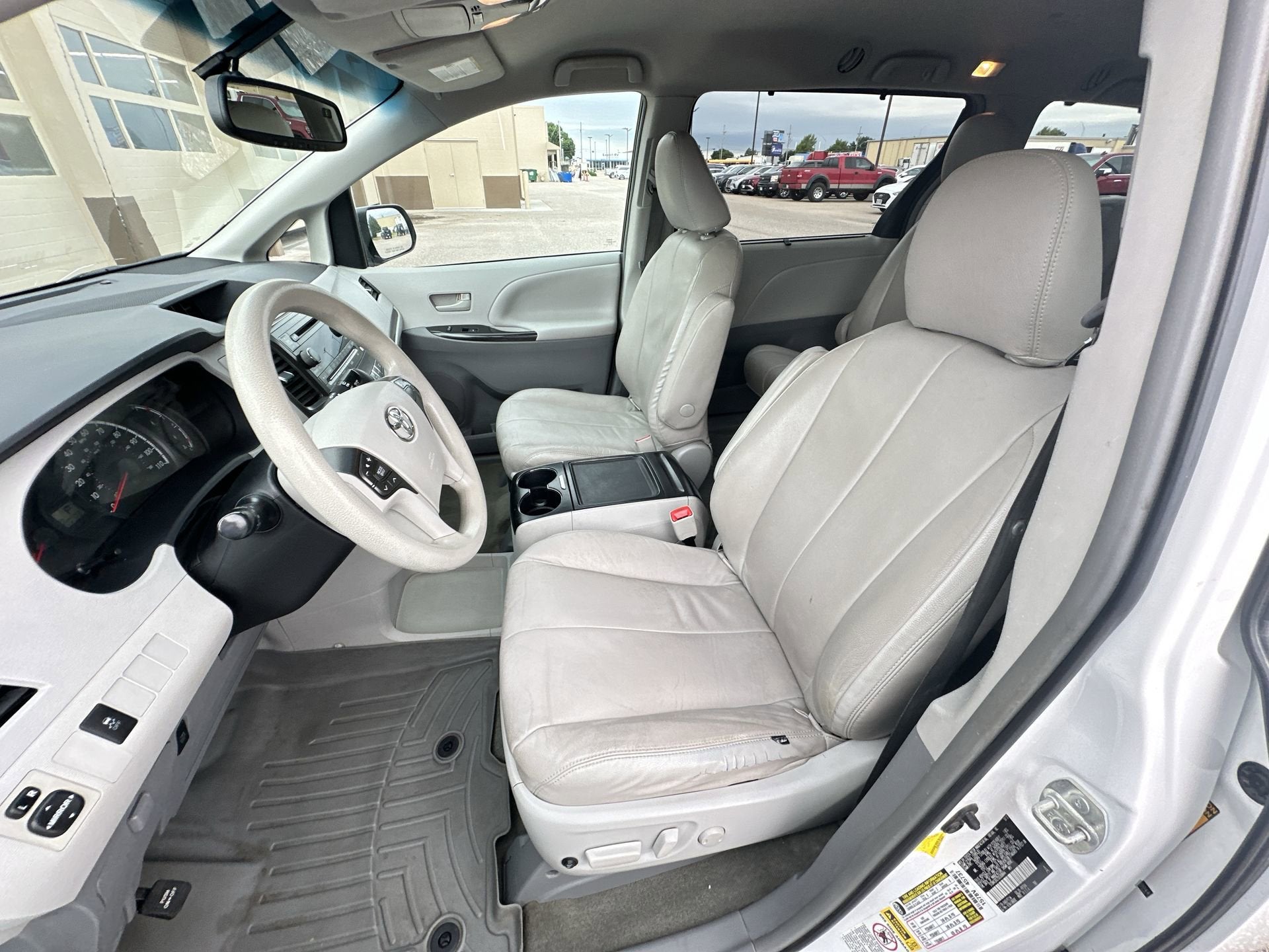 2013 Toyota Sienna LE AAS
