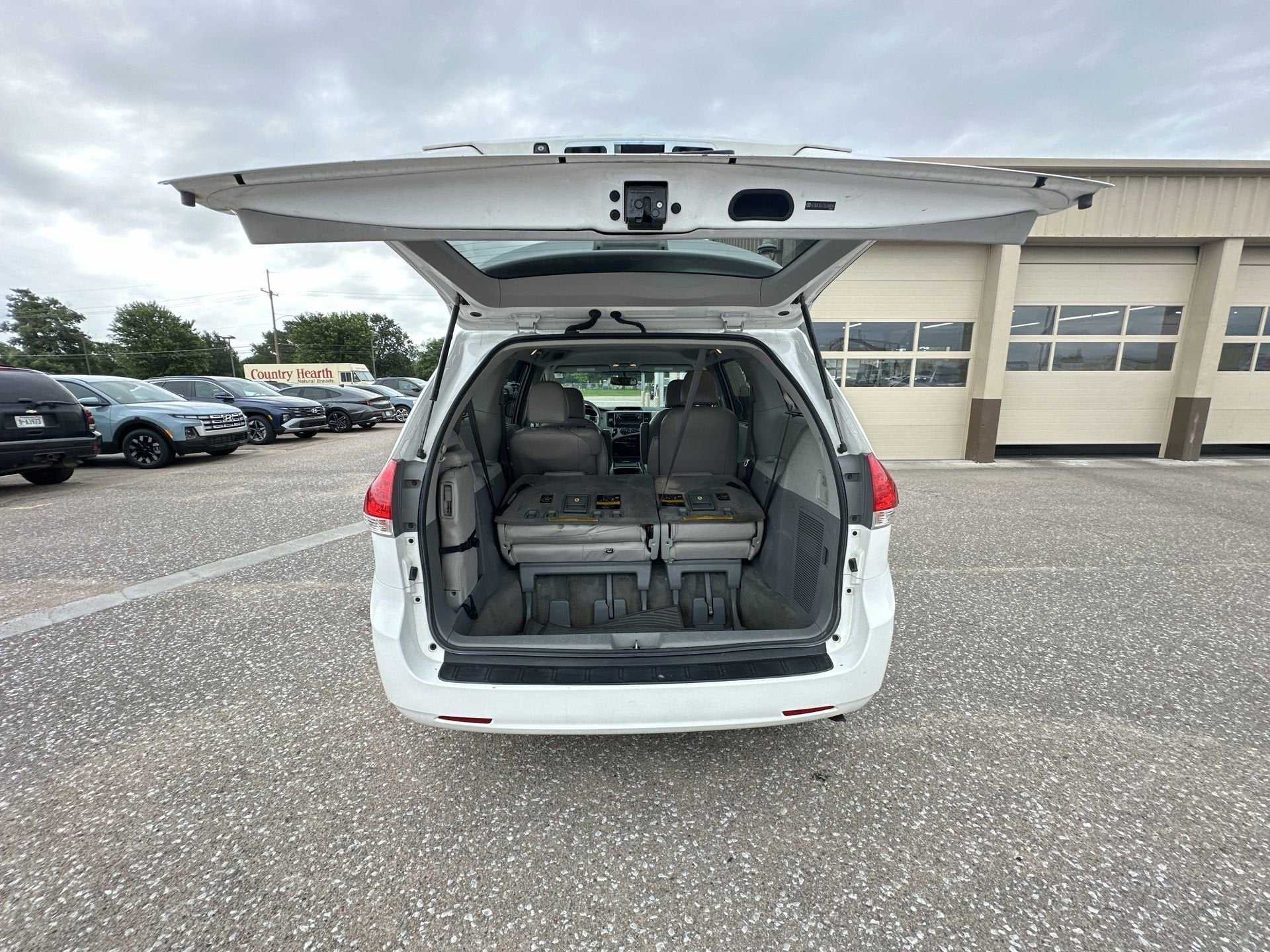 2013 Toyota Sienna LE AAS