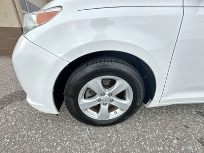 2013 Toyota Sienna LE AAS