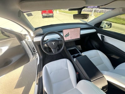 2021 Tesla Model Y Long Range Dual Motor All-Wheel Drive